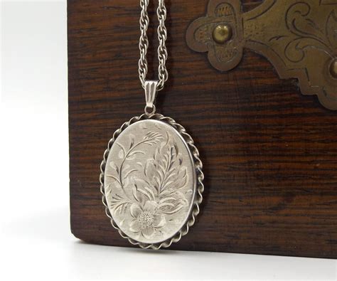 Sterling Silver Locket Necklace Vintage Engraved Oval Photo Etsy Uk