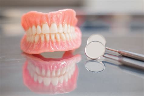 Denture repair: looking after your dentures in lockdown