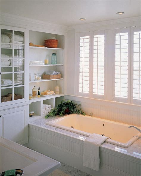 White Bathroom Decor Ideas Pictures And Tips From Hgtv Hgtv