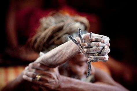 Up in the air 例文. Indian Sadhu Keeps His Arm Raised for 38 Years | The Mary Sue