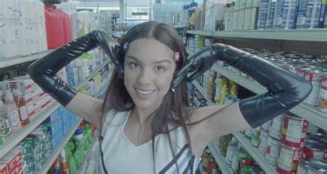 Olivia Rodrigos New ‘good 4 U Music Video Brings The Nostalgia