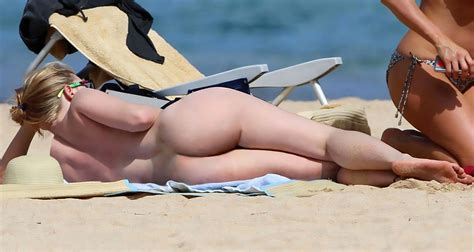 Scarlett Johansson Caught Naked Sunbathing Photo Scandal Post