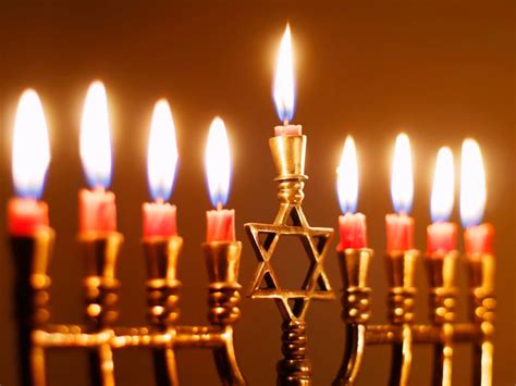 La Live Menorah Lighting To Commemorate Hanukkah Tonight Los