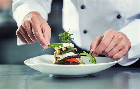 Benefits Of Hiring A Private Chef For Your Dinner Party