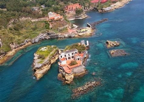 Gaiola Island The Beautiful And Serene Island Of Naples
