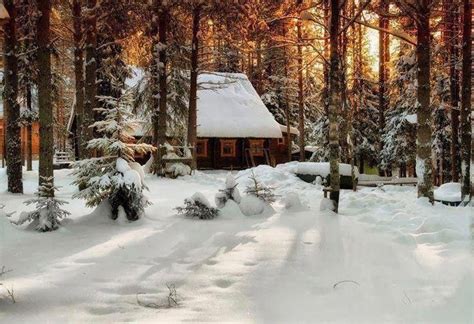 Take time this winter to enjoy time away with our cozy cabin amenities from hot tubs, to fireplaces, to so much more! Coolest Cabins: 10 Romantic Cabins #Romanticcabins # ...