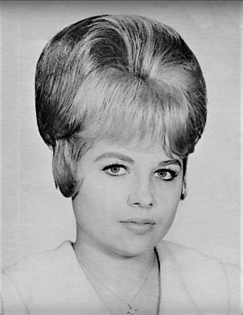 Retro Inspired Hair S Hair Bouffant Pretty Good Updos Hairdo Talent That Look Old Things
