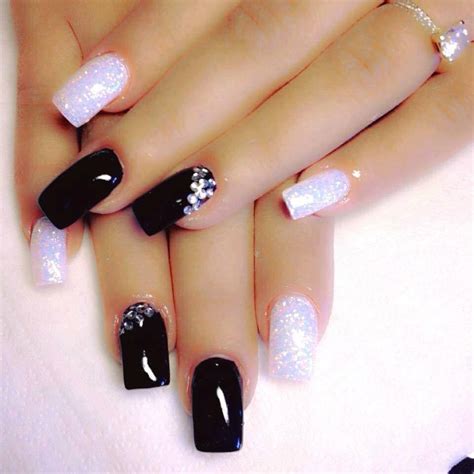 69 Beautiful Black And White Nail Design For Classic Look ...