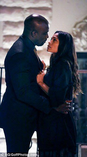 Luke Cages Mike Colter And Rosario Dawson Film Kissing Scene In Nyc