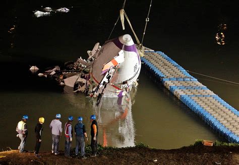 Death Toll From Transasia Plane Crash In Taiwan Rises To 31 Al