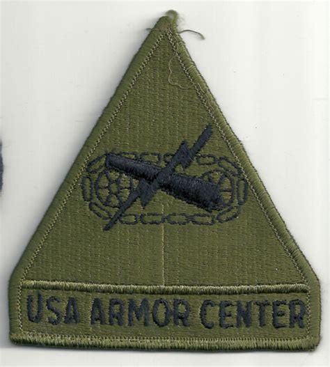 Vietnam Era Army Usa Armor Center Subdued Insignia Patch Merrowed Edge