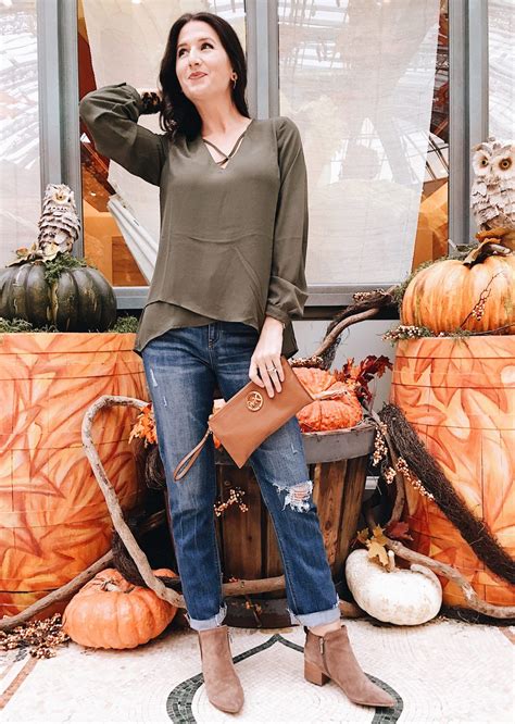 What I Packed For A Fall Weekend In Vegas Las Vegas Outfit Vegas Day