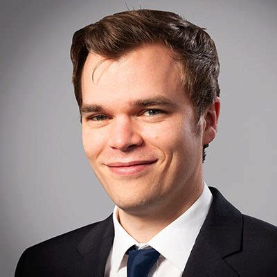 Es sieht aus wie blumen.« sie starrte in den abendlichen nebel und hörte die musik aus paris, und sie war ihr unerträglich. Interview mit Dr. Niklas Füchtenkord - SCHMIDT, VON DER ...