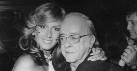 Helô Pinheiro Exalta A Eternidade Da Obra De Vinicius De Moraes