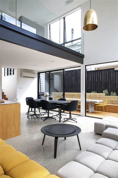The square concept leads to box type in the latter part of the 20's.this are abstract design which grasps the simple and cute choice of making the elements selection will make the box house a mind blow. Modernist-style 'Cube' Extension - Sherwood by BOX Living
