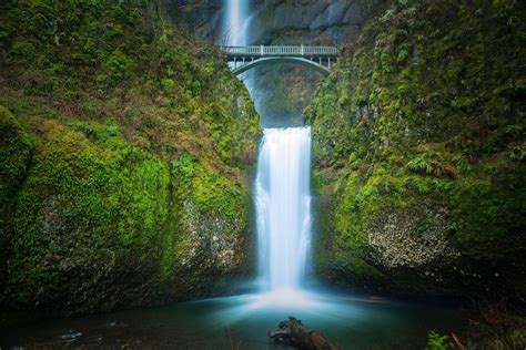 Waterfall Multnomah Falls Oregon Nature Wallpapers Hd Desktop And Mobile Backgrounds