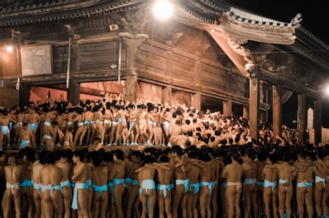 매년 월 셋째 주말 일본의 오카야마 알몸축제 하다카마츠리 Event Guide