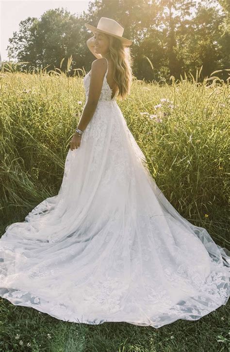 Essense Of Australia D New Wedding Dress Save Stillwhite