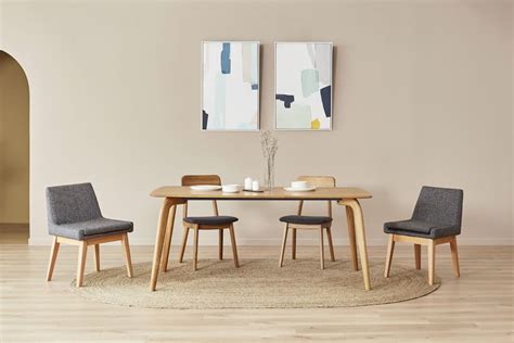 Castlery Vincent Dining Table