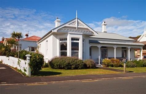 History Of The New Zealand Villa Pzazz Building
