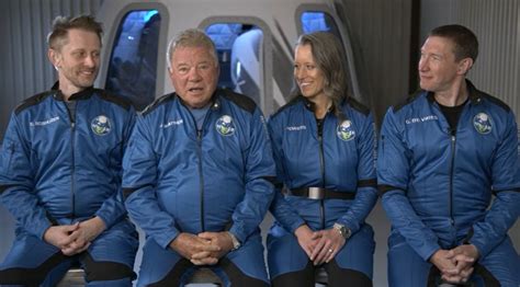 Capt Kirks William Shatner On Cusp Of Blasting Into Space Boston News Weather Sports