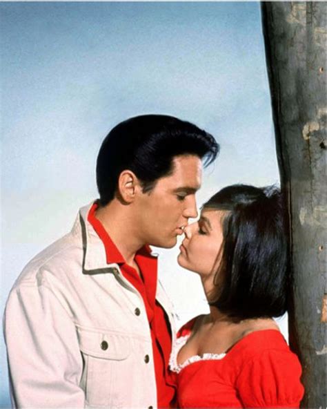 Elvis Presley 1963 Photo Shoot For Kissin Cousins Mgm With