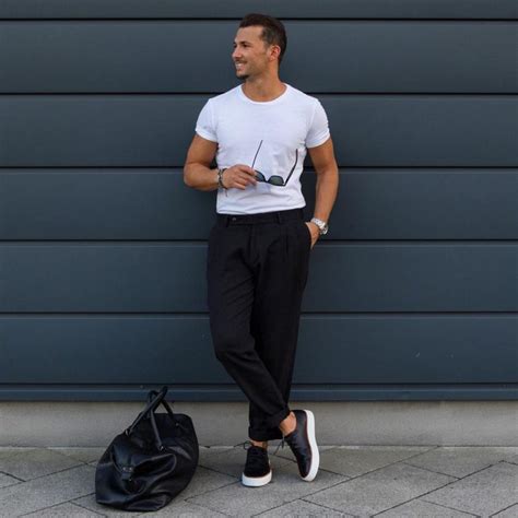 45 Sharp Ways To Style Black Khaki Pants Embracing Modern Trends