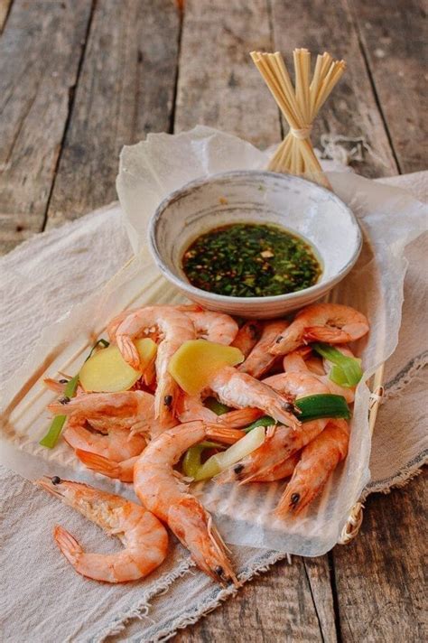 Chinese Boiled Shrimp With Ginger Scallion Sauce The