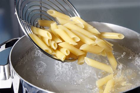 How To Salt Pasta Water The Right Way Taste Of Home