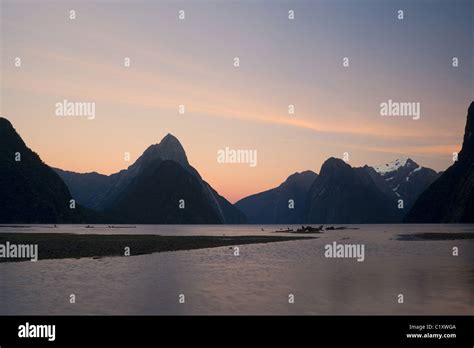 Milford Sound New Zealand Stock Photo Alamy