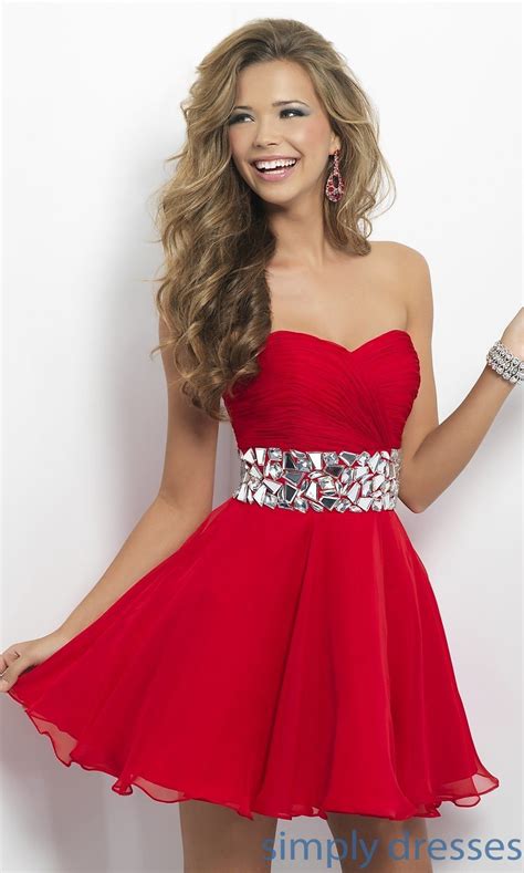 Really Pretty Hair And Makeupperfect For The Red Dress Prom Girl Dresses Homecoming