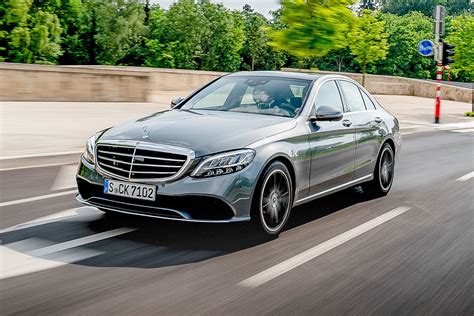 As always we cover exterior, interior, engines and driving experience. Mercedes C-Klasse Facelift (2018): Preise, W205, Motoren ...
