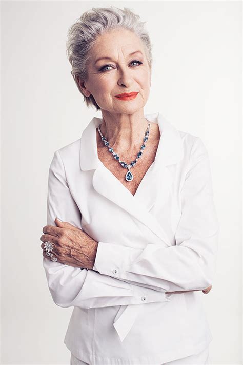 Z Magazine Grandes Dames On Behance Older Women Fashion Older