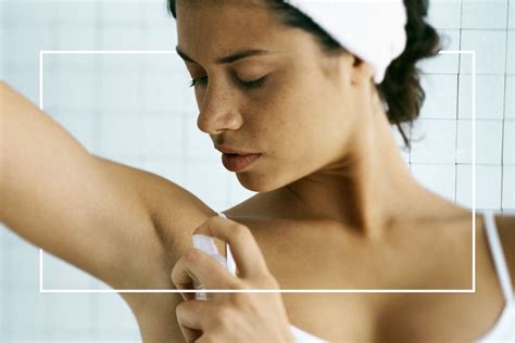 How To Lighten Dark Armpits And Common Causes