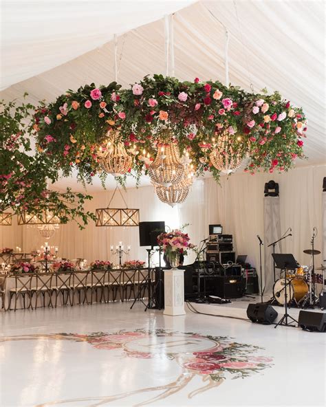 Our Favorite Ways To Decorate Your Wedding Venue With Chandeliers