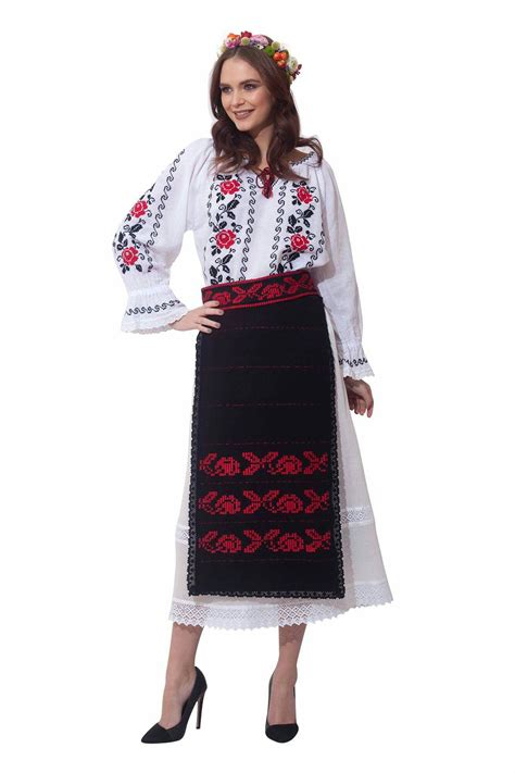 romanian traditional attire for a woman so beautiful romanian clothing traditional outfits