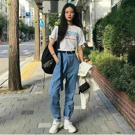 pin by euphoria 🤍 on outfits asiáticos korean outfit street styles korean street fashion