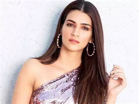 Kriti Sanon Measurements Height Weight Bra Size Age Celebrities Details