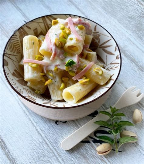 Rigatoni Alla Panna Con Mortadella E Pistacchi Le Nuove Mamme