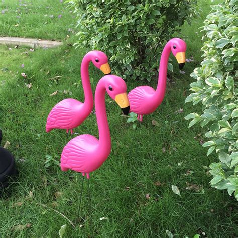 Rasenornament Rosa Flamingo Kunststoff Gartentiere Heim Party
