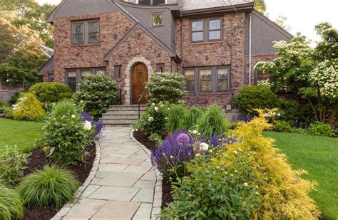 Curb Appeal HGTV S Ultimate Outdoor Awards HGTV Curb Appeal Front Yard Walkway