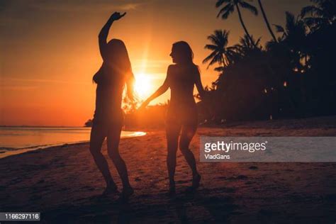 Lesbians Silhouette Photos And Premium High Res Pictures Getty Images