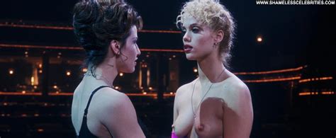Elizabeth Berkley Gina Gershon Showgirls Celebrity Posing Hot Nude