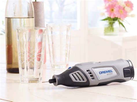 Dremel 8100 Cordless Drill Lithium Ion New Model With 15 Accessories