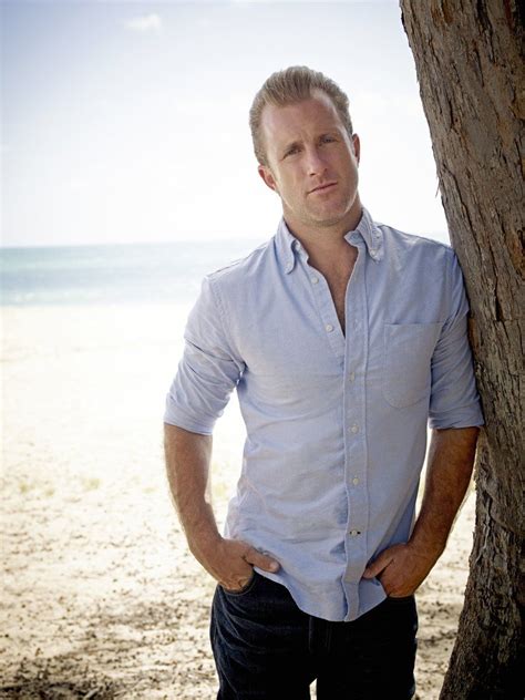 here s a final look at alex o loughlin and scott caan as hawaii five 0 says aloha after 10