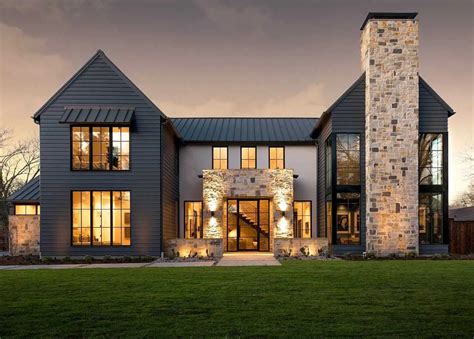 Top Spectacular Modern Farmhouse Exterior Design Ideas
