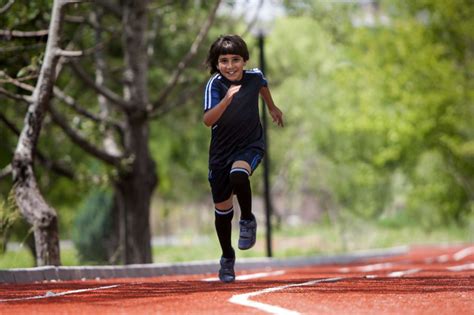 Running How To Teach Kids To Sprint Correctly Active For Life
