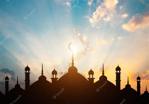 Premium Photo Silhouette Dome Mosques And Crescent Moon Stars On Dusk