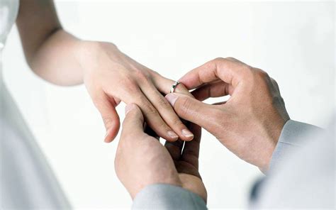 Wallpaper Wedding Rings Hands Groom Bride 3840x2400