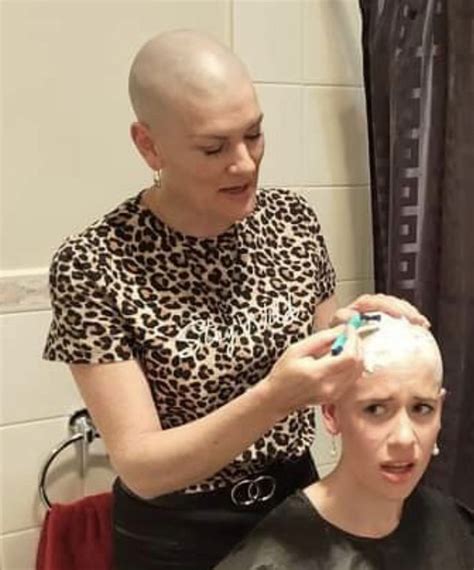 Pin By Mike De Wit On Snel Bewaren Shaved Head Women Bald Girl Bald Head Women